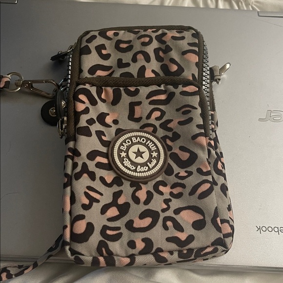 Leopard Print Crossbody Bag - Picture 2 of 4